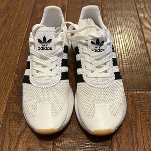 Adidas sneakers size 8